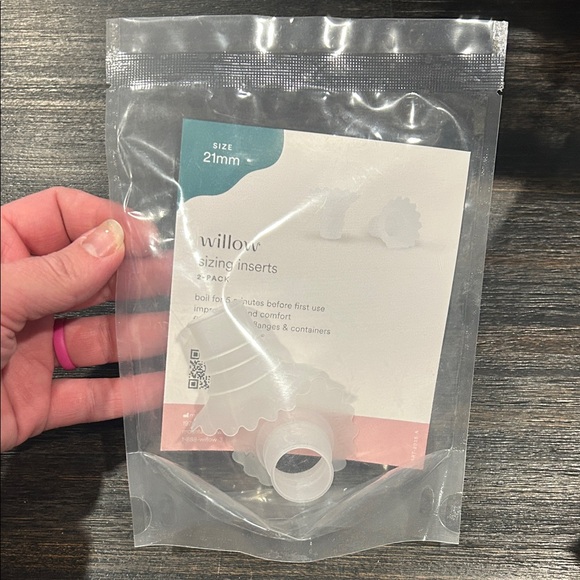 New In Sealed Bag Willow Silicone Sizing Inserts (Flanges) - Picture 1 of 2